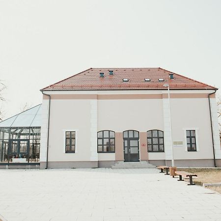 Hotel Kurija Jankovic Lukac ภายนอก รูปภาพ