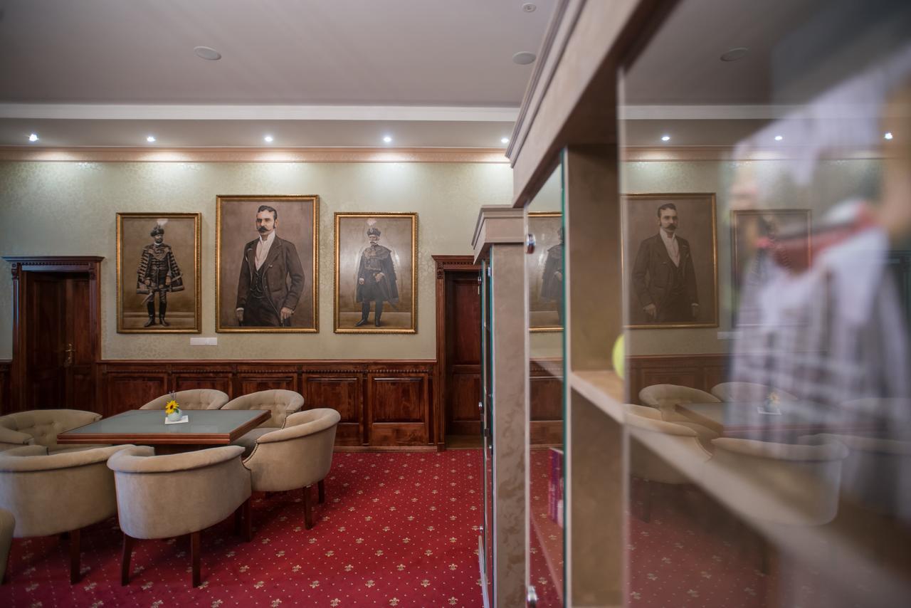 Hotel Kurija Jankovic Lukac ภายนอก รูปภาพ