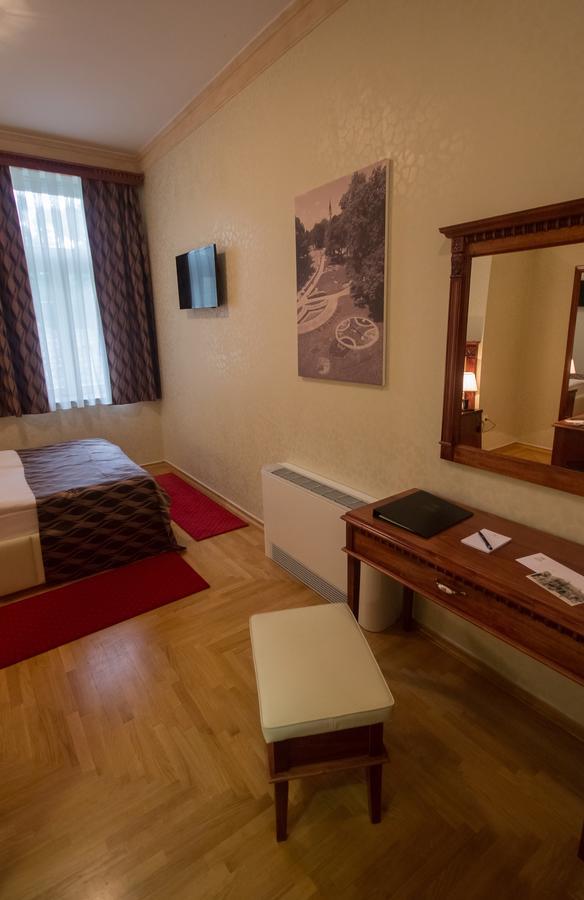 Hotel Kurija Jankovic Lukac ภายนอก รูปภาพ