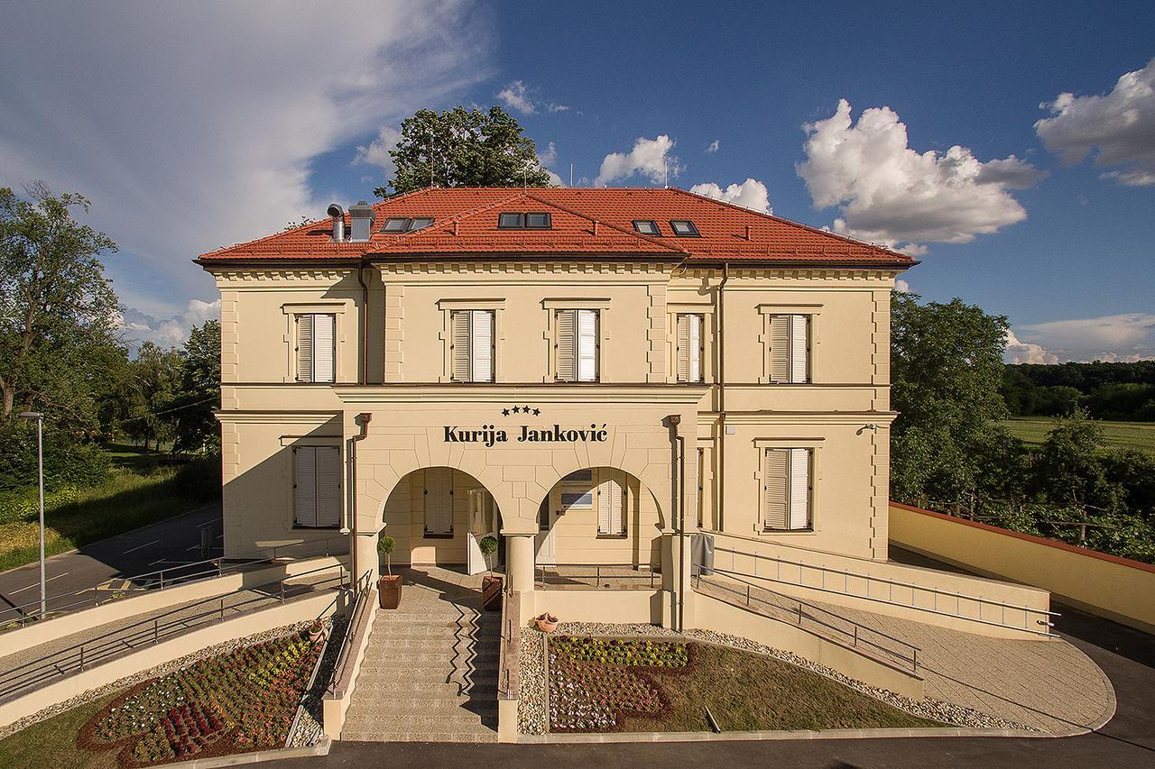 Hotel Kurija Jankovic Lukac ภายนอก รูปภาพ